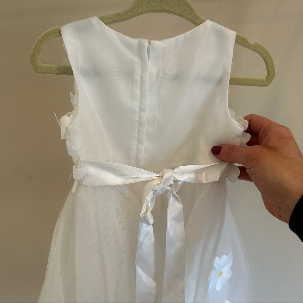 2T Girls White pTulle Dress - Picture 9 of 11